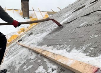 Steildacharbeiten, Sanierung eines Mehrfamilienhauses